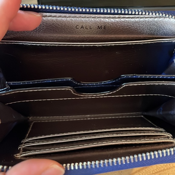 8. STELLA&DOT SAFFIANO WALLET! - Picture 3 of 3